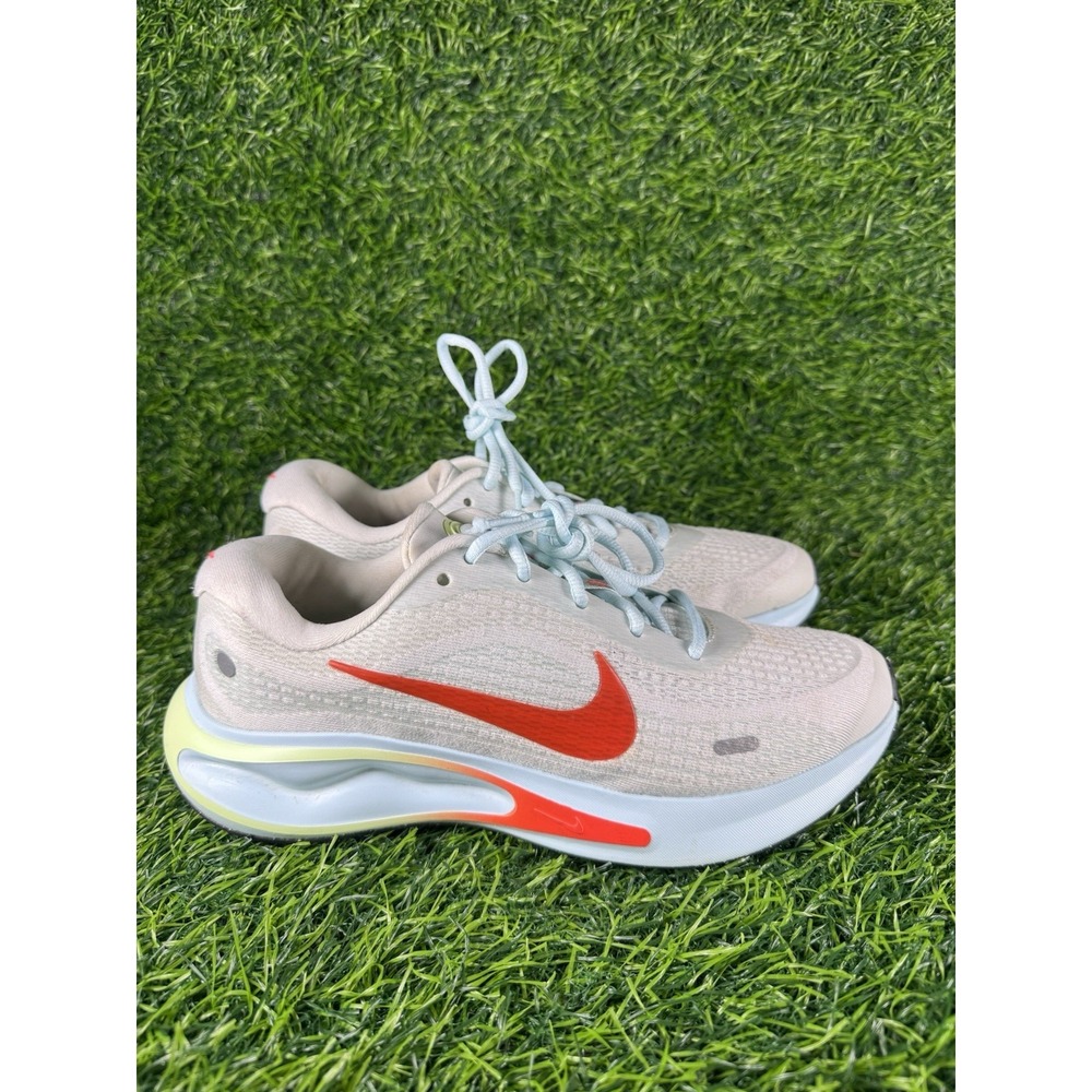 Nike Journey Run Women Size 9 White Good FJ7765-101 Athletic Running Shoes